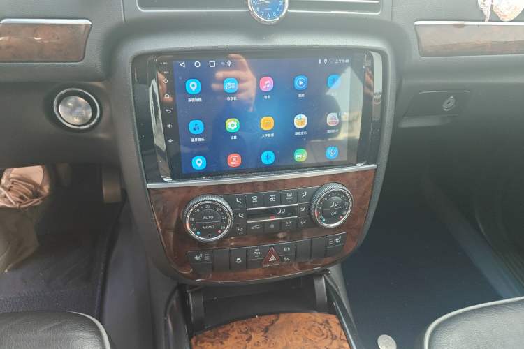 Used Mercedes-Benz R-Class 2011 R 350 L 4MATIC