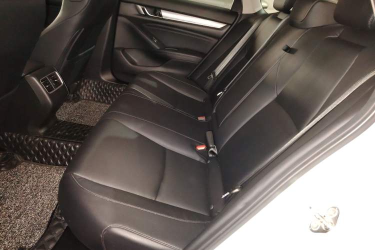 Used Honda Accord 2018 Rui Hybrid 2.0L Rui Ling Edition China VI
