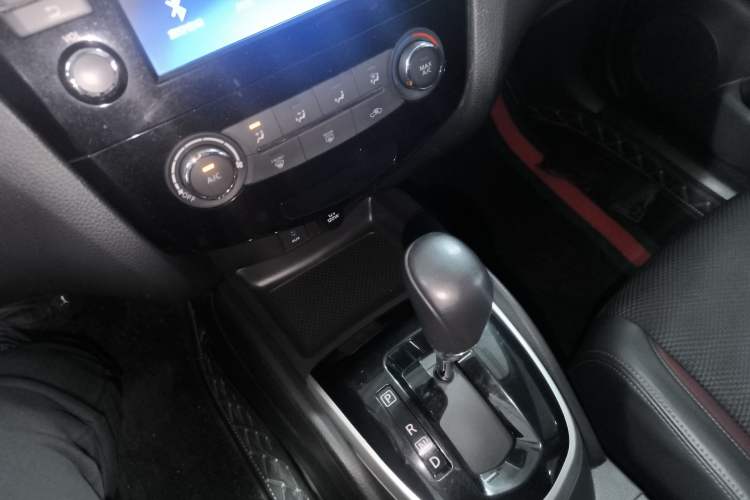 Used Nissan Qashqai 2017 2.0L CVT Smart Enjoyment Version China V Standard
