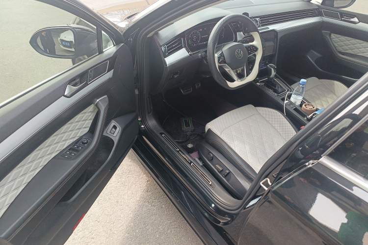 Used Volkswagen Magotan 2023 2 Million Units Commemorative Edition 330TSI DSG Luxury Version