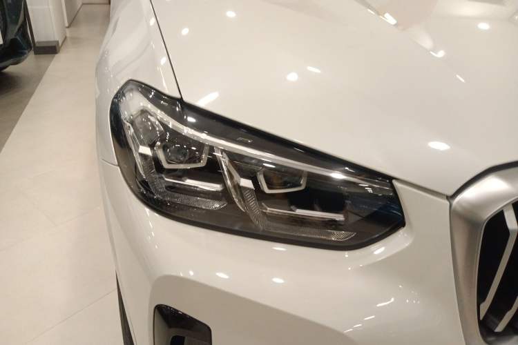 Used BMW X3 2022 xDrive25i M Sport Package Right Front Headlight