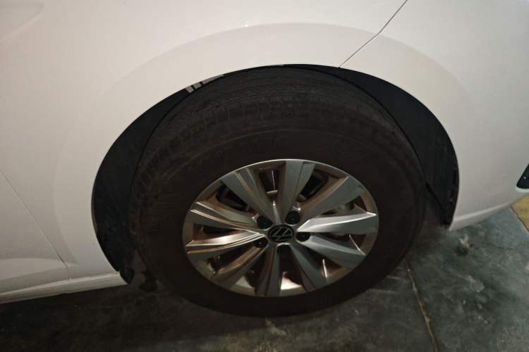 Used Volkswagen Lavida 2023 New Sharp 1.5L Automatic Excellent New Edition
