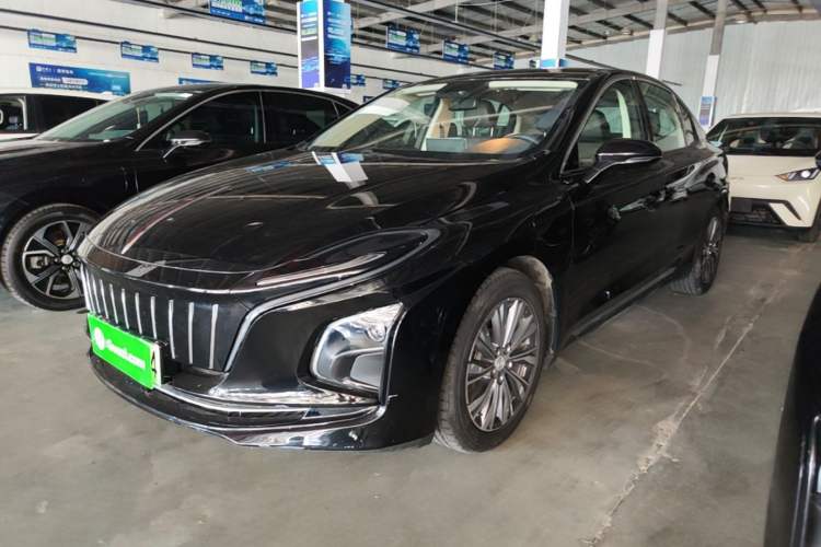 Used Hongqi E-QM5 2022 431 km Charge & Enjoy Edition