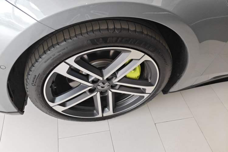 Used Nio ET5T 2025 Model Champion Commemorative Edition, 75kWh Touring