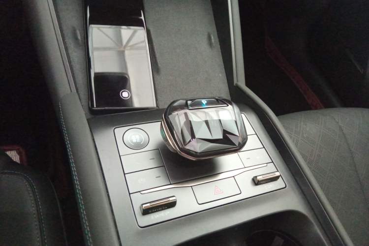 Used BYD Qin L 2024 DM-i 120KM Excellence Model
