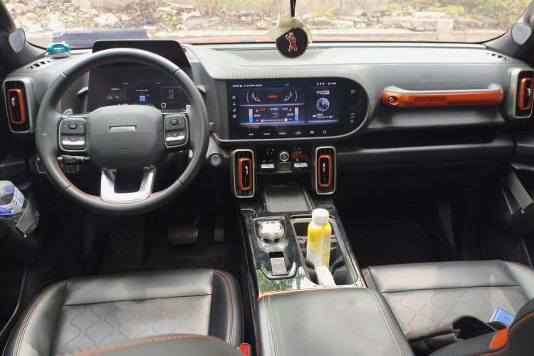 Used Haval DARGO 2021 1.5T DCT Two-Wheel Drive "Mǎquǎn" Edition Center Console