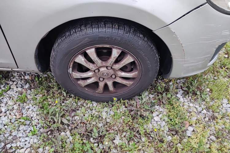 Used CHANGAN Alsvin V3 2012 1.3L Manual Comfort Version China IV Standard
