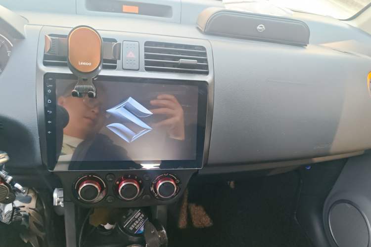 Used Suzuki Swift 2016 1.5L Automatic Fashionable Coolplay Edition Audio And AC Panel