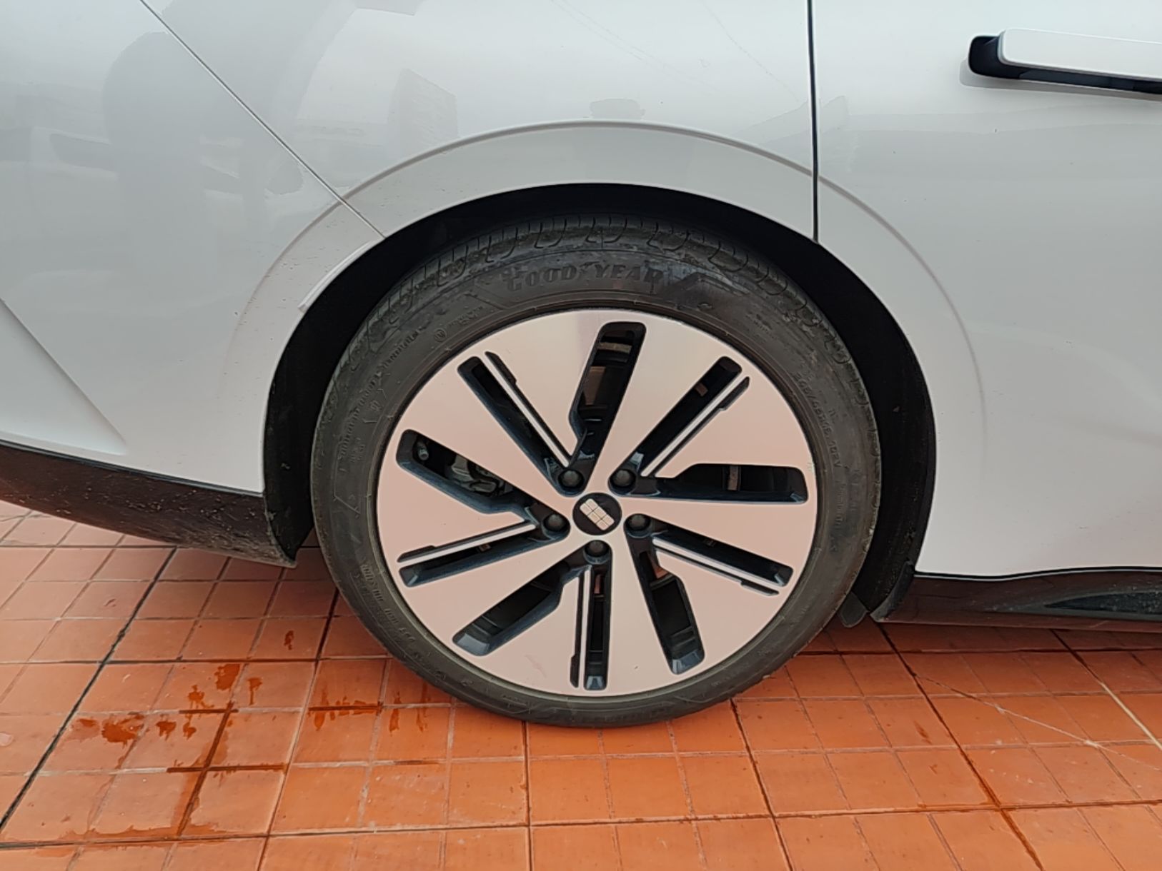Geely Galaxy E8 2024 550 km Range Rear-Drive MAX — снимка 11
