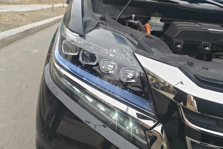 Used Honda Elysion 2019 2.0L Hybrid Luxury Edition
