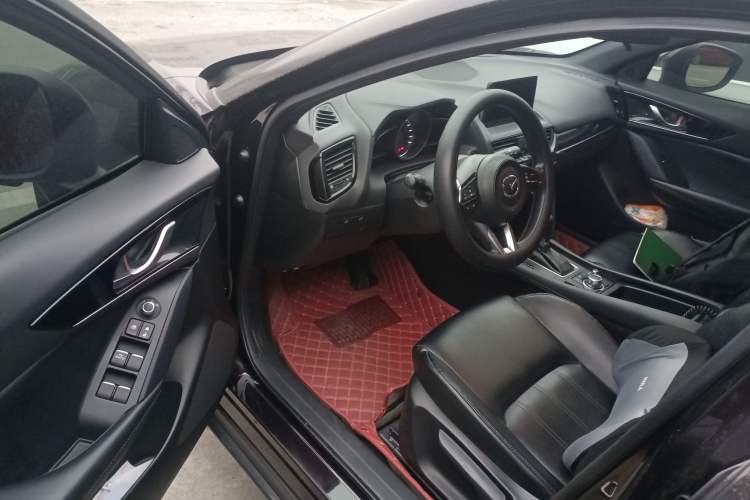 Used Mazda CX-4 2020 2.0L Automatic Two-Wheel Drive Blue Sky Dynamic Edition
