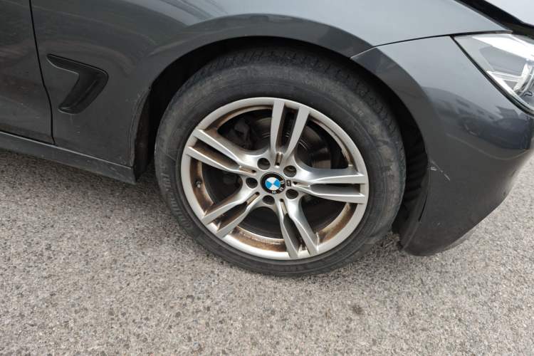 Used BMW 3 Series GT 2020 320i M Sport Package Right Front Wheel Hub