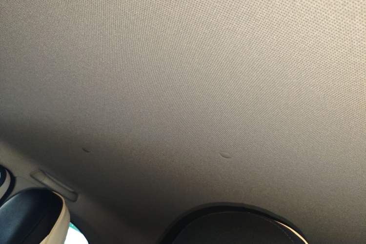 Used Wuling Hongguang MINIEV 2022 Macaron Premium Model – Lithium Iron Phosphate