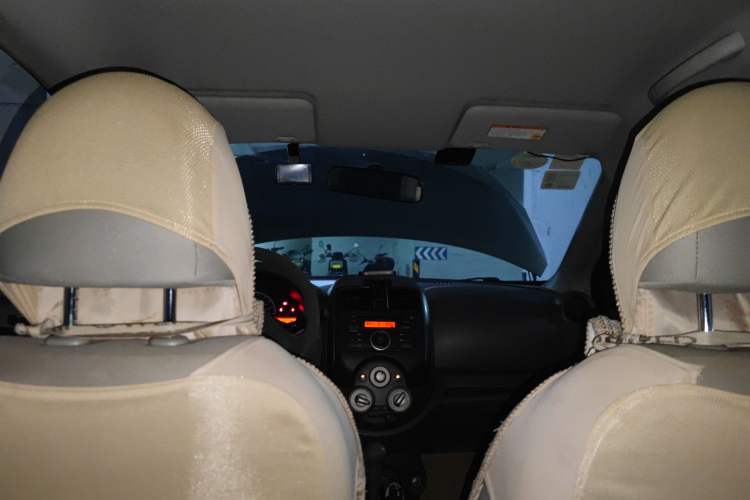 Used Nissan Sunny 2011 1.5XE CVT Comfort Edition Headliner