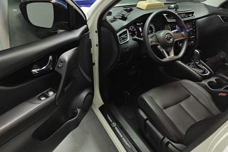 Used Nissan Qashqai 2022 2.0L CVT XV Smart Enjoyment Version
