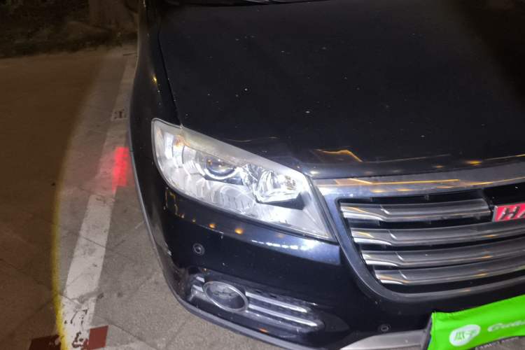 Used Haval H6 2015 Revised Version Sport Edition 1.5T Manual Transmission Two-Wheel Drive Elite Grade Right Front Headlight