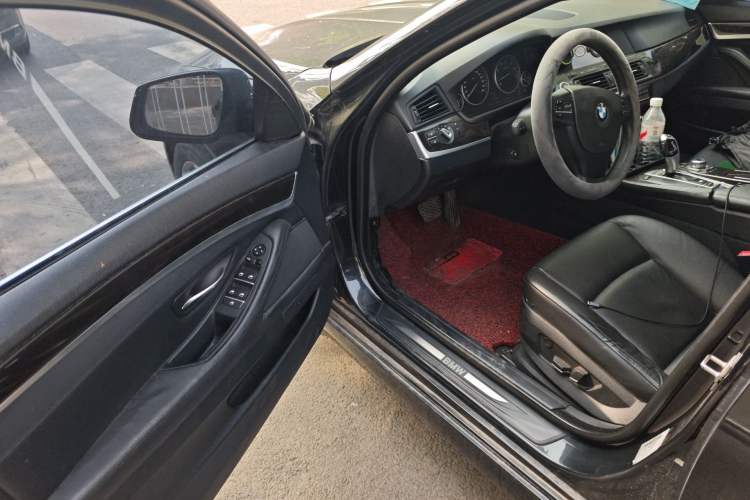 Used BMW 5 Series 2012 523Li Leading Model