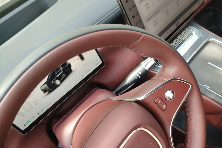 Used VOYAH Titan 2026 Model Max+ Gear Lever