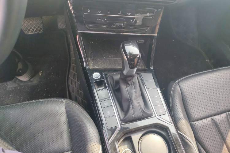 Used Volkswagen Passat 2023 Revised 380TSI Luxury Edition