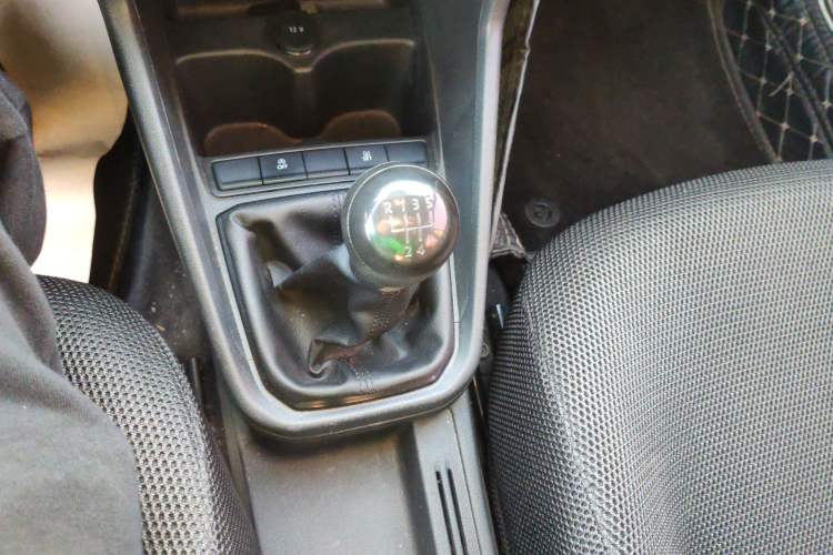 Used Volkswagen Santana 2021 1.5L Manual Fashion Edition Gear Lever