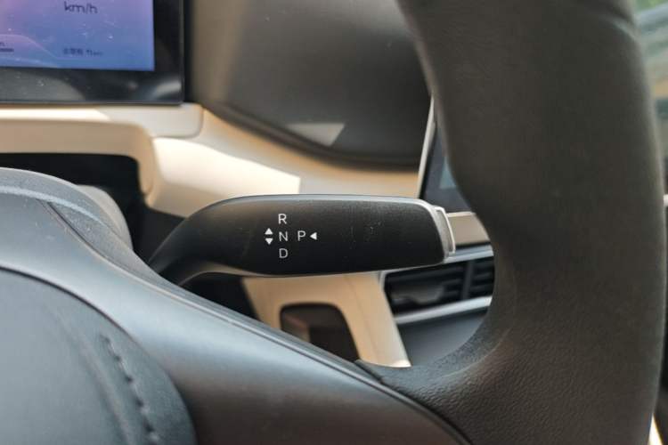 Used BYD Yuan UP 2025 Model 301KM Leading Version
