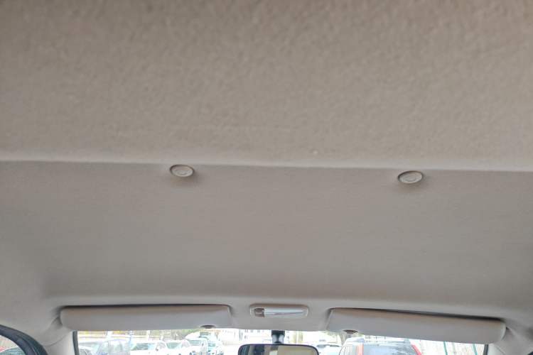 Used FORTHING Lingzhi 2023 M5L 1.6L Base Model 7 Seats
