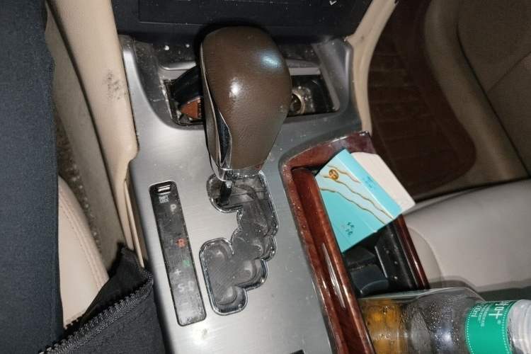 Used Toyota Crown 2012 2.5L Royal Comfort Edition Gear Lever