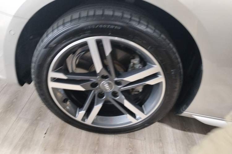 Used Audi A4L 2020 40 TFSI Luxury Prestige Edition Left Front Wheel Hub