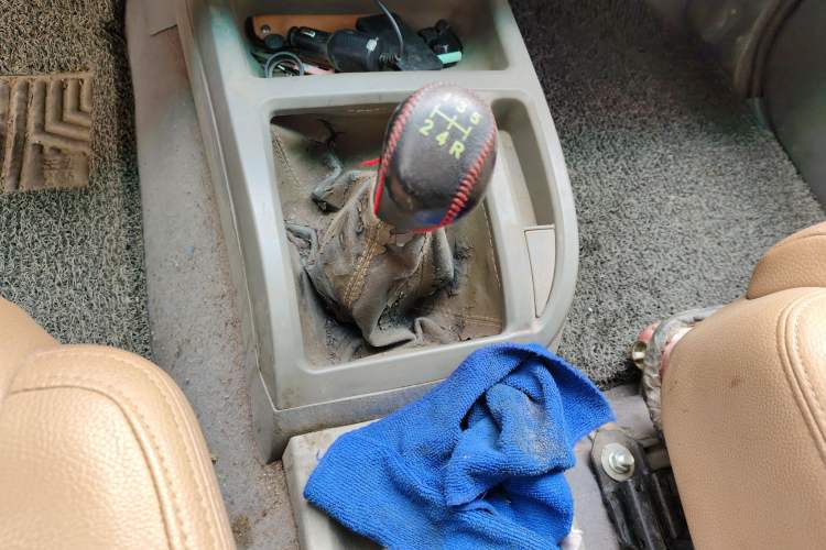 Used Foday Explorer Ⅲ 2011 2.2L Manual Gasoline Version Gear Lever