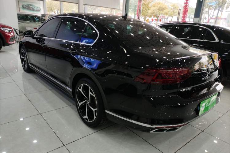 Used Volkswagen Magotan 2023 2 Million Units Limited Edition 330TSI DSG Leading Version Rear Left 45 Deg