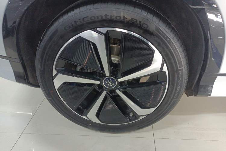 Used BYD Song L EV 2025 Intelligent Driving Version 662 km LiDAR Excellence Edition