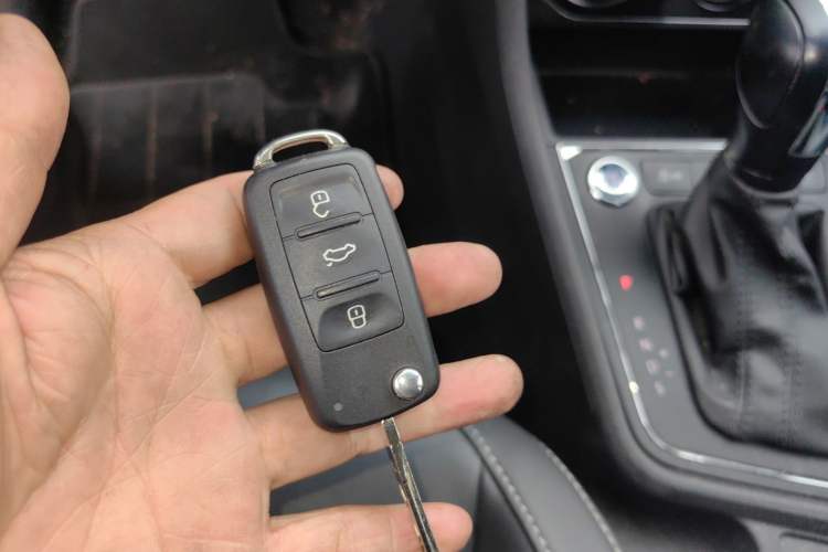 Used Volkswagen Lavida 2017 1.6L Automatic Comfort Edition