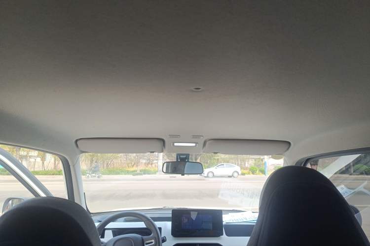 Used Geely Galaxy Panda 2024 Panda Mini 200km Endurance Bear
