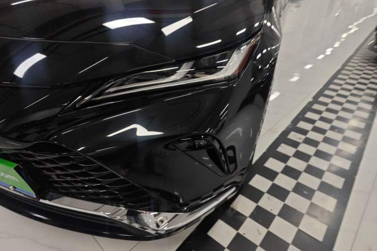 Used Toyota Venza 2023 2.5L Smart Electric Hybrid Dual-Drive Prestige Version