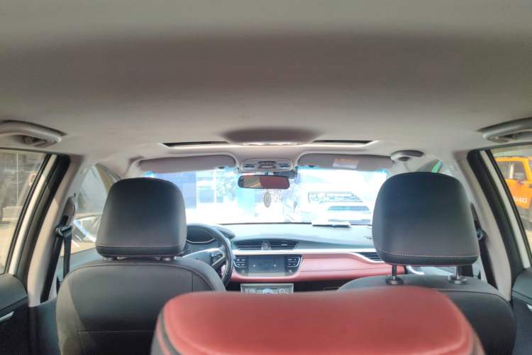 Used Geely Auto Vision S1 2019 Upgraded Model 1.5L CVT Luxury Version Headliner