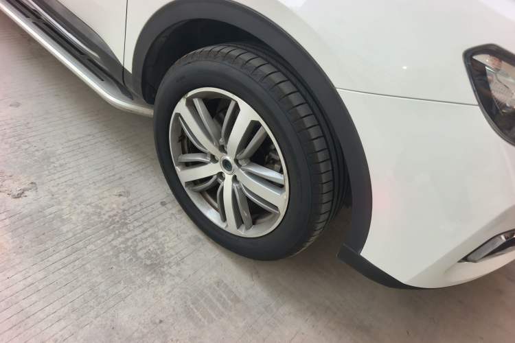 Used Haval H6 2019 Red Label 1.5 GDIT Automatic Luxury Smart Connectivity Edition Right Front Wheel Hub