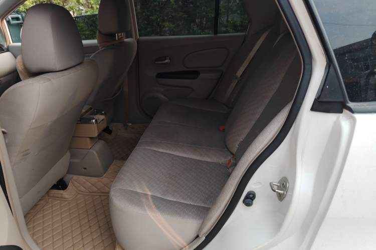 Used Venucia D50 2015 1.6L Automatic Fashion Edition
