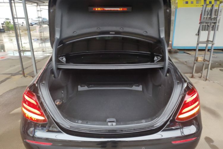 Used Mercedes-Benz E-Class 2020 E 260 L Trunk