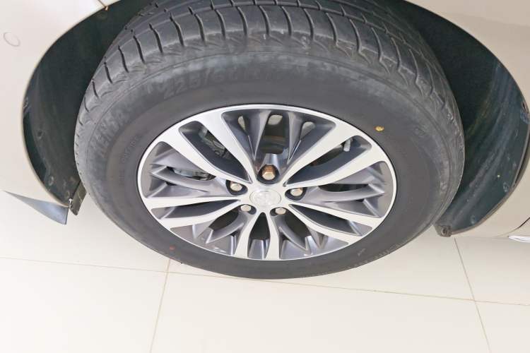 Used Buick GL8 2023 ES Lu Zun Deluxe Model
