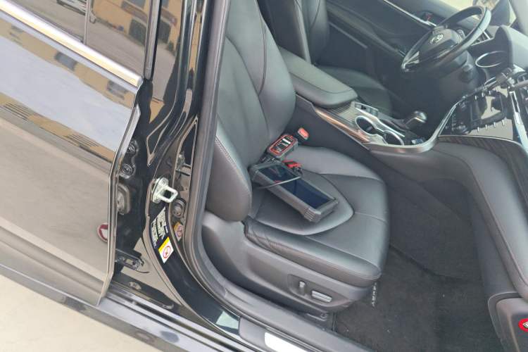 Used Toyota Camry 2018 2.5G Luxury Edition
