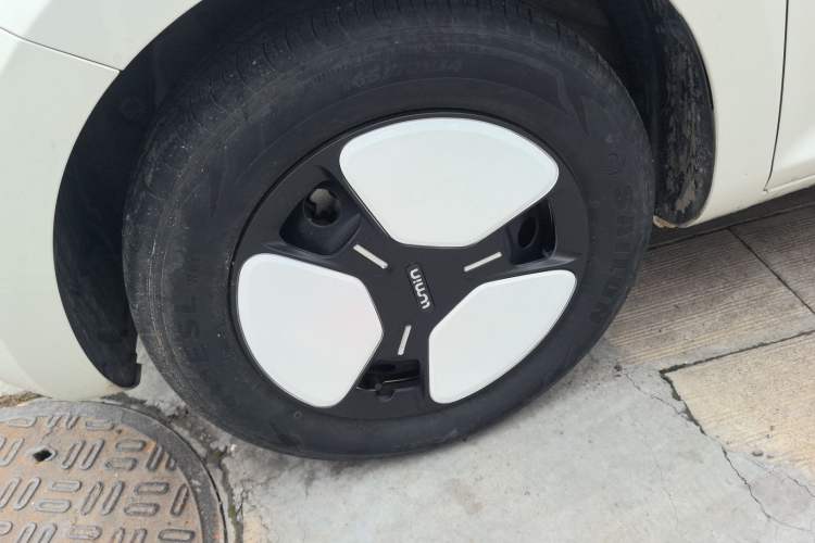 Used CHANGAN NEVO Lumin 2022 210km Sweet Edition Exterior 4