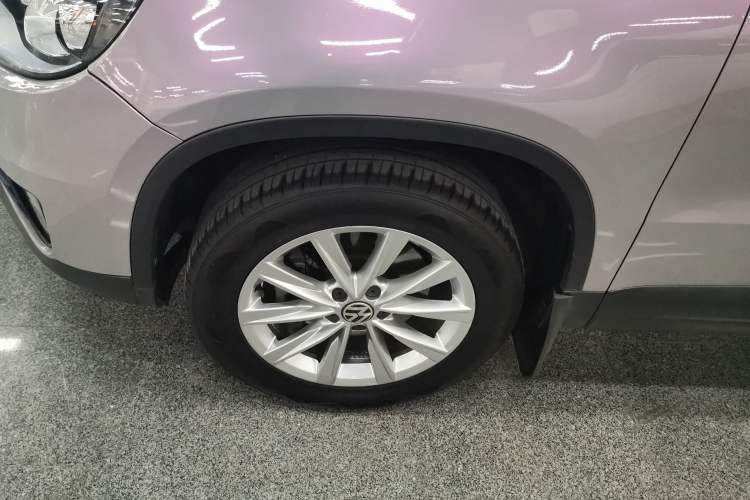 Used Volkswagen Tiguan L 2016 300TSI Automatic Two-Wheel Drive Comfort Edition
