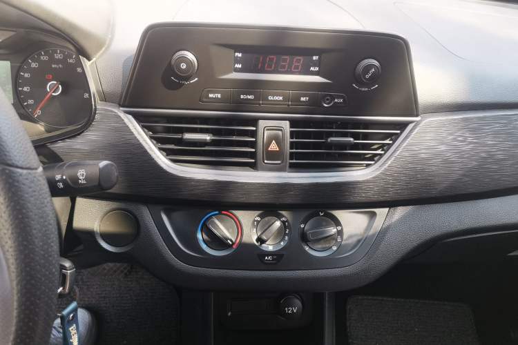 Used Baojun 310W 2020 1.5L Automatic Enjoyment Version China VI Emission Standard
