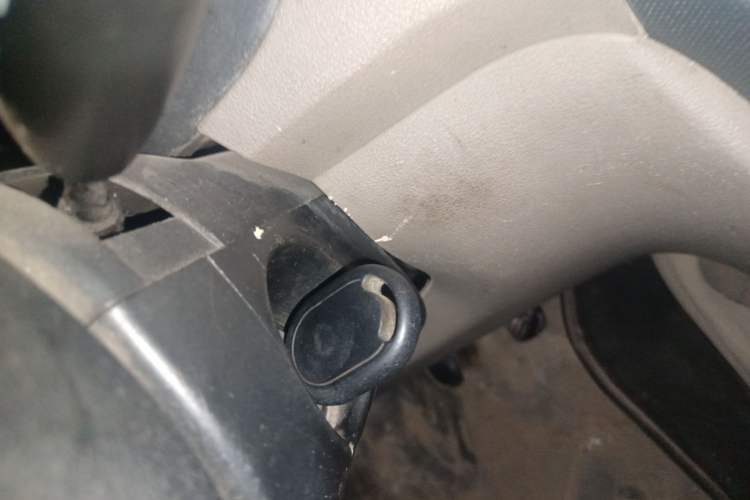 Used Wuling Hongguang 2013 1.5L Standard Version
