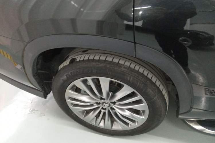 Used Toyota Highlander 2024 2.5L Smart Electric Hybrid Dual-Engine Four-Wheel Drive Prestige Version – 7 Seats