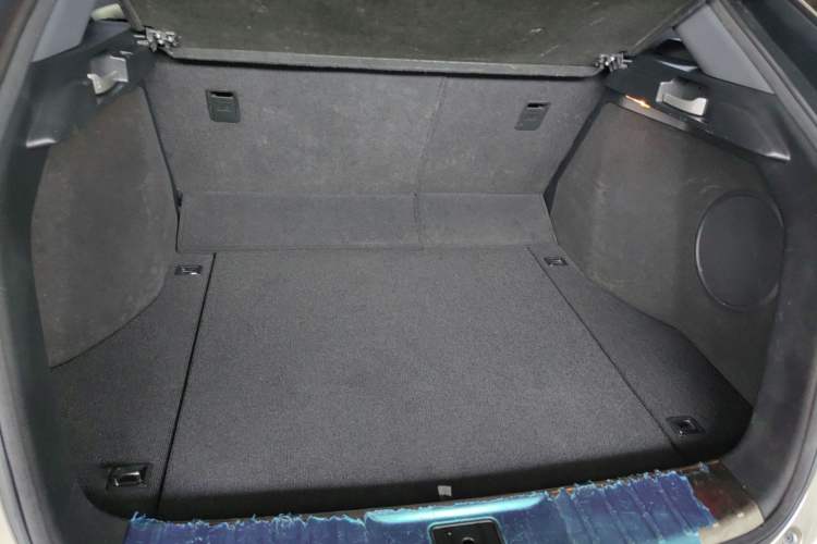 Used Honda UR-V 2017 370TURBO 2WD Prestige Edition China V Trunk