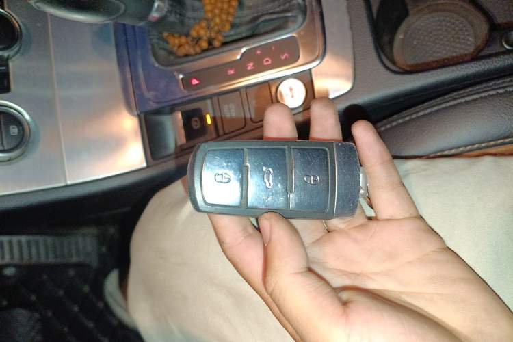 Used Volkswagen FAW-Volkswagen CC 2013 2.0 TSI Luxury Model Vehicle Key