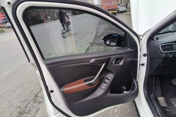 Used Citroen C3-XR 2015 1.6THP Automatic Flagship Model