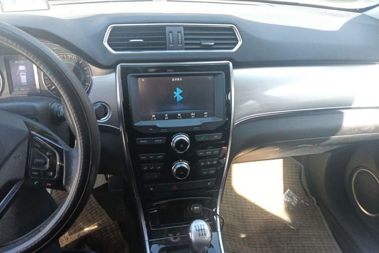 Used Haval H2 2014 1.5T Manual Two-Wheel Drive Elite Edition
