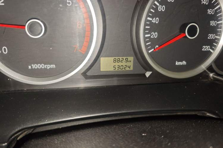 Used JMC Yuhu 7 2016 2.4L Four-Wheel Drive Luxury Version 4G69
